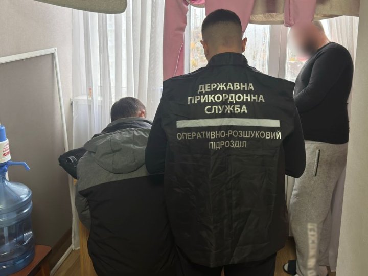 На Волині двоє чоловіків за 6 тисяч доларів переправляли військовозобов’язаних до Польщі