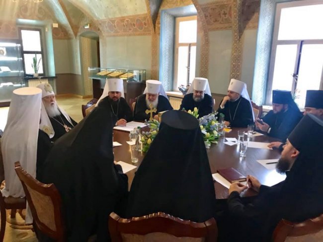 Священик з Волині показав закулісся першого засідання синоду ПЦУ. ФОТО