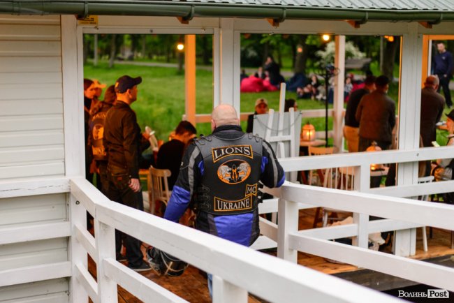 «Вечірня кава зі смаком історії»: розповіли, якими були перші ретрокари Луцька і «Rajd Wołyński» 90 років тому. ФОТО