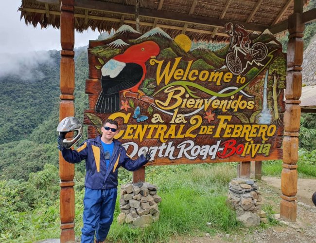 Підкорив Дорогу смерті і скуштував ламу в Перу: волинянин об'їздив три десятки країн