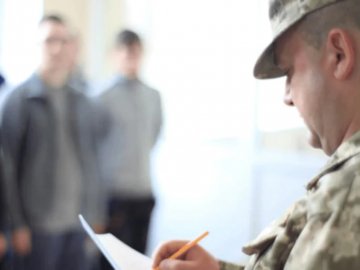 Сотні тисяч громадян намагаються уникнути мобілізації, це питання врегулюють, – Міноборони
