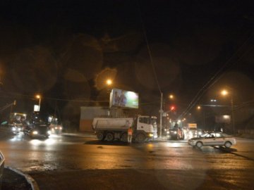 Головний комунальник Луцька розповів, чи можна класти асфальт у дощ