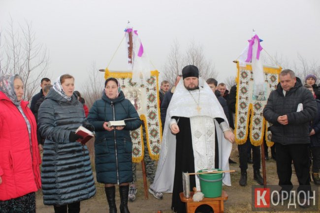 У селі Любомльського району вперше організували водохресні купання.  ФОТО