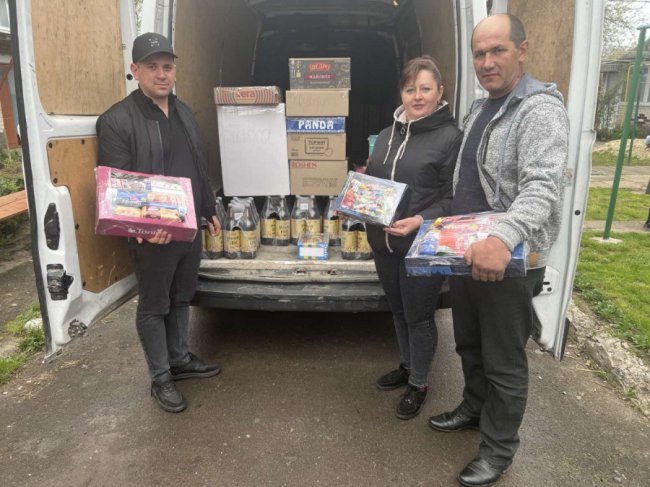 Волонтерка з Волині відправила на фронт сотні ящиків випічки та інших смаколиків. ФОТО