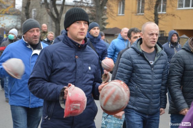 Волинські гірники та обласна адміністрація поїдуть до Києва вимагати оплату боргів