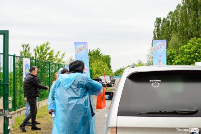 Сотні машин, несподіванки від Novellina і неймовірні емоції: автоконцерт БЕZ ОБМЕЖЕНЬ відгримів під Луцьком. ФОТОРЕПОРТАЖ