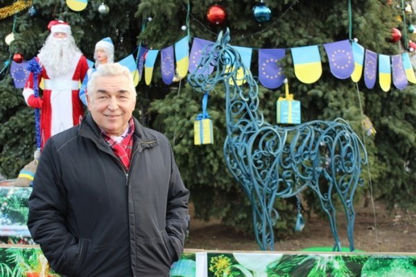 У центрі Луцька поставили «Синього коня»