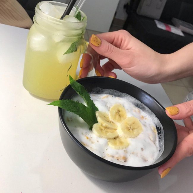 Ягідні штруделі, французькі круасани: у місті на Волині відкрили нову кав'ярню