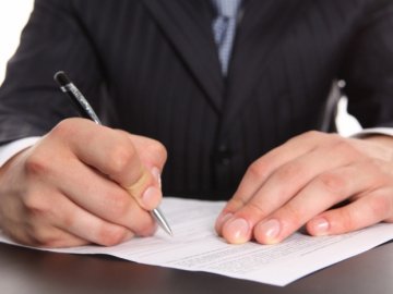 ФОП чи ТОВ: яку форму реєстрації юридичної особи обрати?*