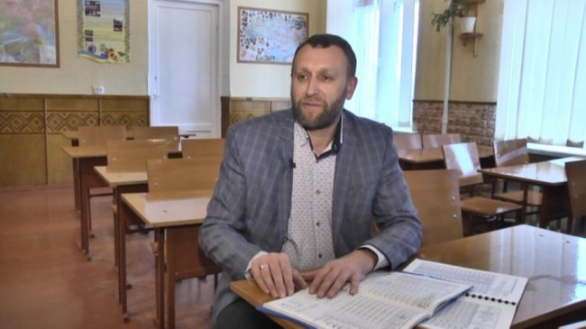 Вчителі і сусіди поділились спогадами про загиблу в авіакатастрофі бортпровідницю з Волині. ВІДЕО