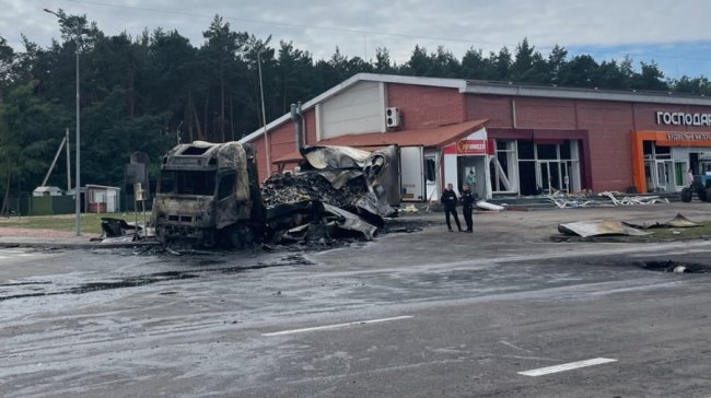 Показали наслідки атаки безпілотника на АЗС біля «Ягодина» ФОТО
