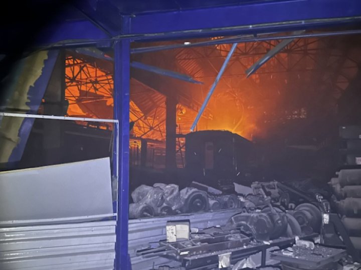 Дніпро та Харківщина опинилися під масованою атакою росіян: є загибла, поранені та затримки поїздів