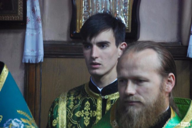 Фото випускного у Волинській духовній семінарії