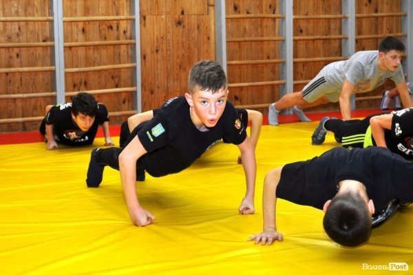 Сила духу та міць тіла: де з луцьких підлітків роблять воїнів