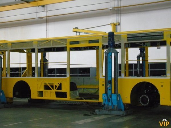 Працівників луцького «Автоскладального заводу»  привітали з професійним святом. ФОТО