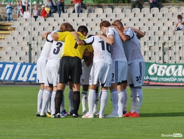 «Волинь» - «Карпати»:  історія однієї нічиєї в фото