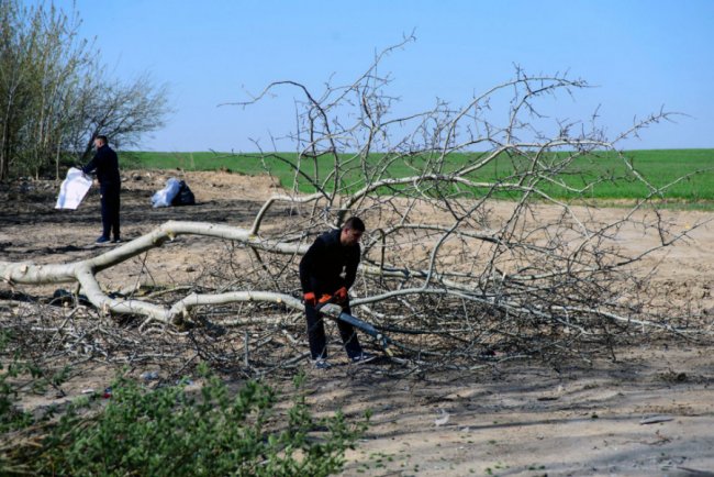 Єднання, праця та куліш: у селі під Луцьком організували толоку. ФОТО