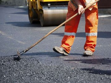 У селі під Луцьком капітально відремонтують дорогу