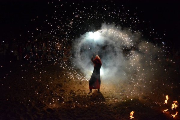 Подвійне свято у Світязі: масові гуляння та неймовірне шоу. ФОТО