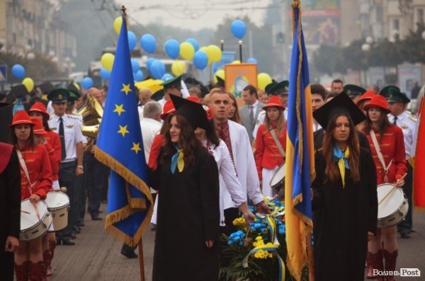 Фотопогляд: посвята в студенти першокурсників СНУ
