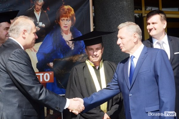 Нові студенти політеху пройшлися червоною доріжкою. ФОТОРЕПОРТАЖ