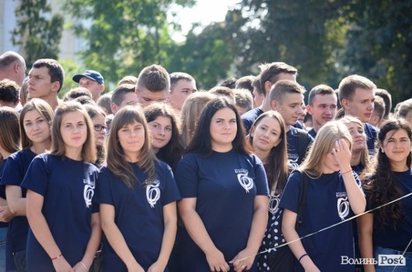 Нові студенти політеху пройшлися червоною доріжкою. ФОТОРЕПОРТАЖ