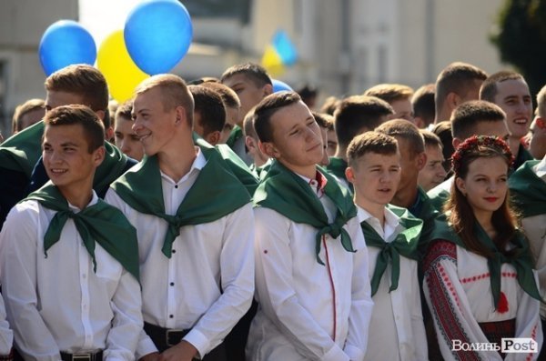 Нові студенти політеху пройшлися червоною доріжкою. ФОТОРЕПОРТАЖ