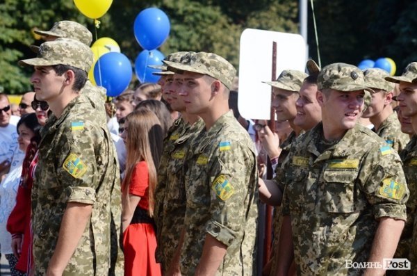 Нові студенти політеху пройшлися червоною доріжкою. ФОТОРЕПОРТАЖ