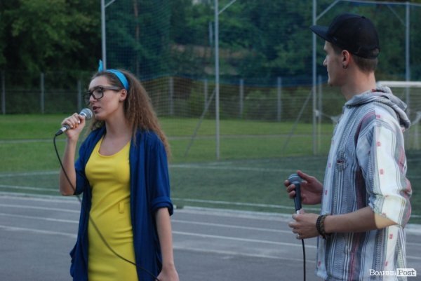 У Луцьку відкрили сезон нічного кіно просто неба. ФОТО