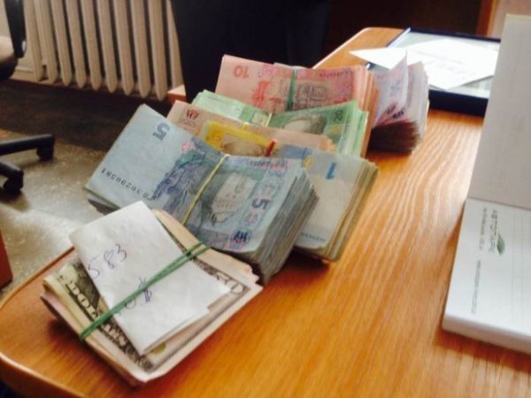 Волинянин віддав фуру активістам. ФОТО