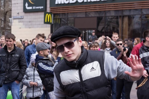 У центрі Києва зібралися гопники. ФОТО