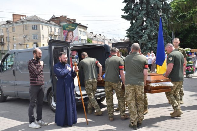Лучани провели в останню дорогу Героя Сергія Геру. ФОТО