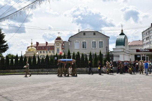 Лучани провели в останню дорогу Героя Сергія Геру. ФОТО