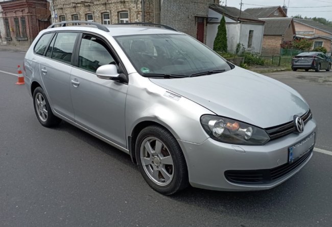 У Луцьку у ДТП постраждала 12-річна дівчинка. ФОТО