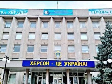 Росіяни силоміць вивозять іноземців з Херсона і влаштовують постановкові сюжети, – СБУ 