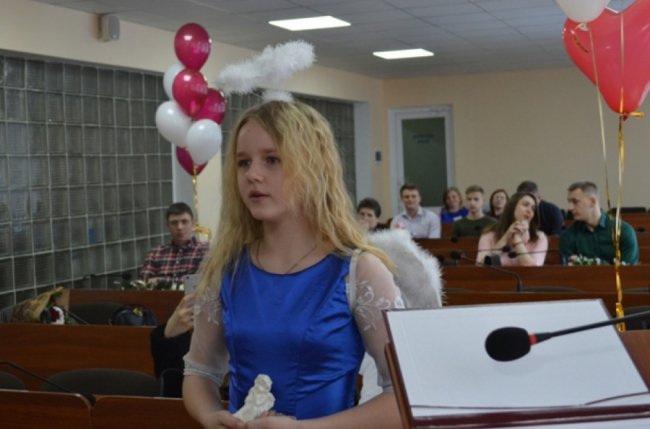 Як на Волині в День закоханих одружуються молодята. ФОТО