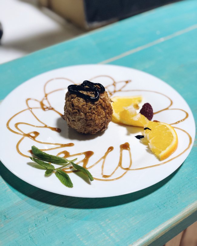 Розповіли, чому «Sherr bar» з йогуртованим морозивом особливий. ФОТО*