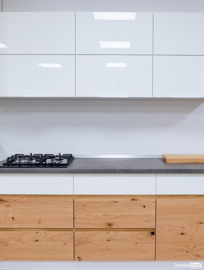  У Луцьку відкривають стильний меблевий шоурум. ФОТО *