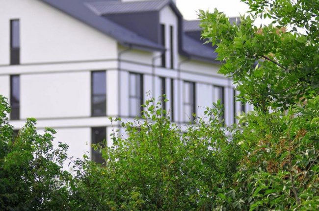 Звіт з будмайданчика ЖК «Юпітер»: перекриття даху і фасадні роботи в розпалі*