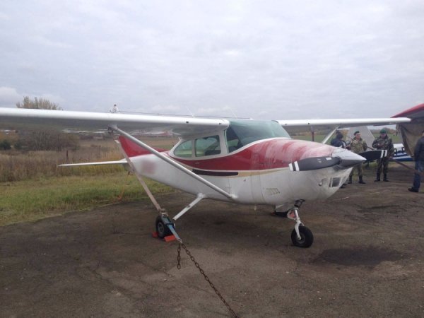 На Волині знайшли підпільні літаки. ФОТО