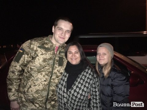 Нарешті вдома! У Луцьку зустріли звільнених з полону. ФОТО