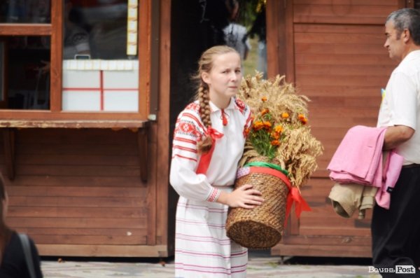 Вишите святкування Дня Незалежності у Луцьку. ФОТОРЕПОРТАЖ