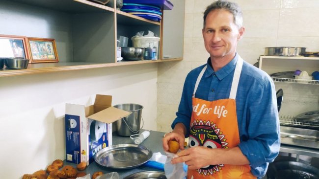 Як волинські волонтери допомагають військовим-вегетаріанцям. ВІДЕО