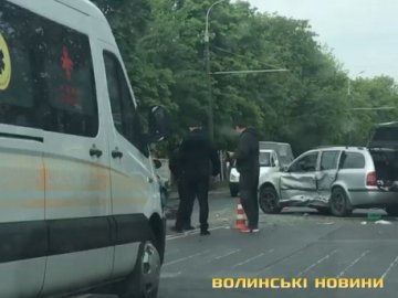 У Луцьку на вулиці Рівненській  – аварія з потерпілими. ФОТО. ВІДЕО