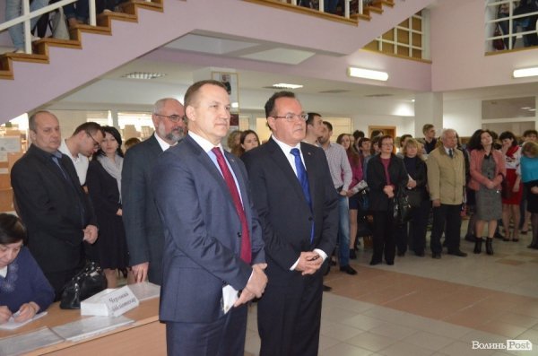 У Луцьку презентували історію народу. ФОТО