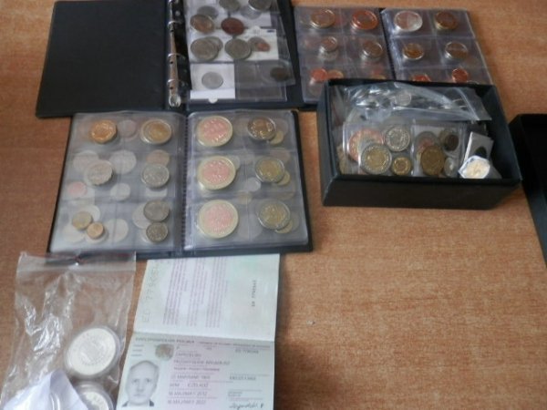 Поляки хотіли вивезти з України контрабандні монети. ФОТО