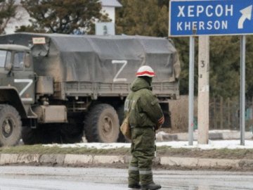 Російські окупанти на Херсонщині потерпають від ЗСУ: сивіють від страху і в кожній бабусі бачать коригувальника, – СБУ