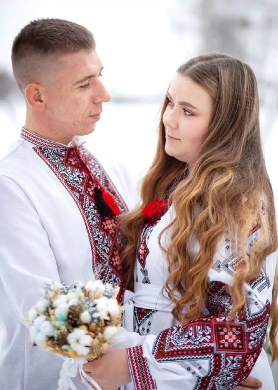 «Перше СМС – виходь за мене»: зворушлива історія кохання військового з Волині