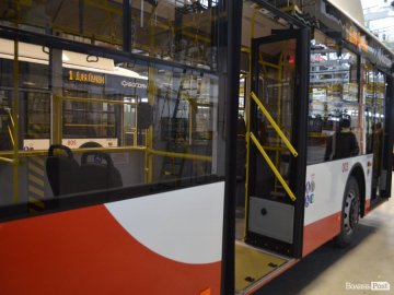 У Луцьку нові «рогаті» виїхали на маршрути 