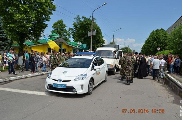 Поховали загиблого під Волновахою нововолинця. ФОТО. ВІДЕО